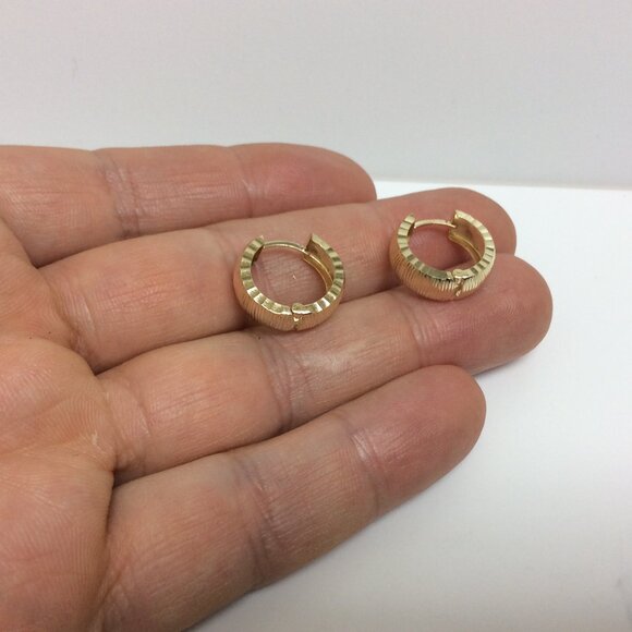 14K YELLOW REAL GOLD Hoop Huggies CLIP ON Straight Diamond cut Earrings 2.50gr - Picture 4 of 8